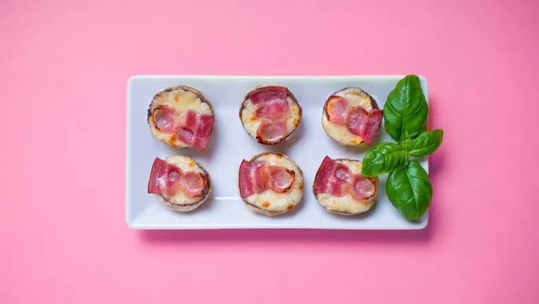 Pieczarki faszerowane