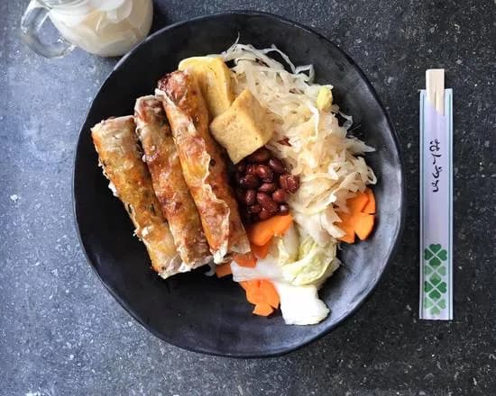 Zestaw z Sajgonkami Mięsnymi