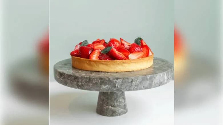 Tarta truskawkowa z yuzu
