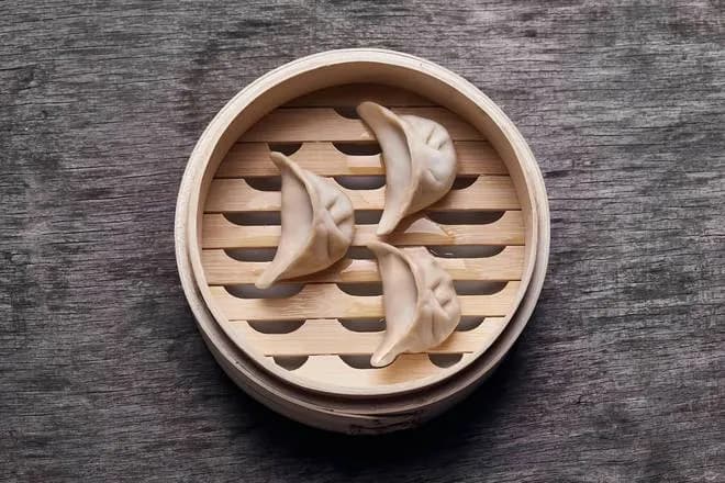 Pierożki z łososiem 5 szt