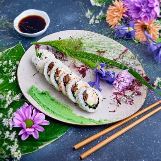 Uramaki Maślana Grillowana (6 sztuk)