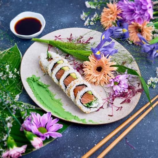 Uramaki Łosoś (6 sztuk)