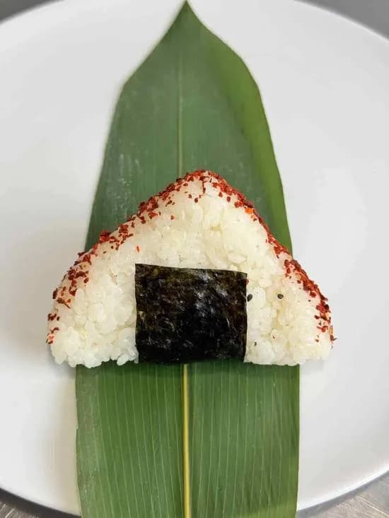 Onigiri Spicy Łosoś