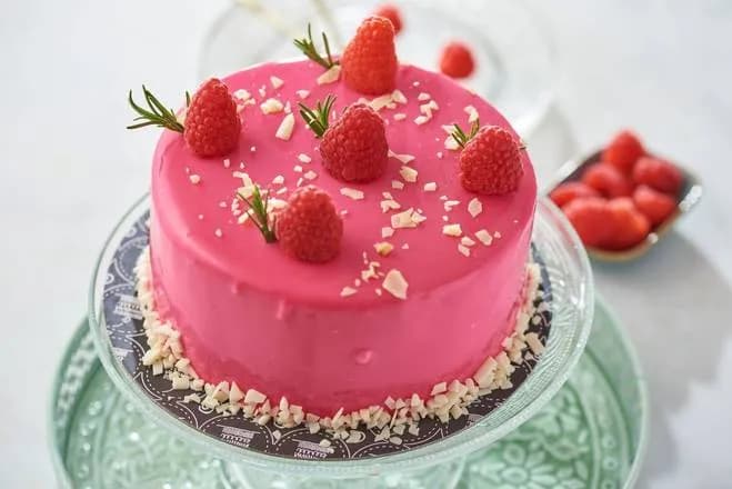 Tort malinowy (ok 800 g)