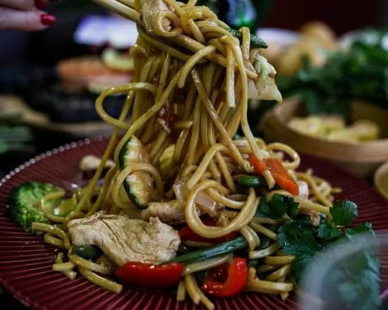 Chow Mie z Kurczakiem-MỲ GÀ