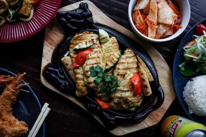 Kurczak Grillowany -GÀ NƯỚNG NGÔ