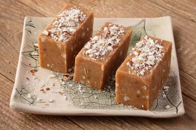 Krówka z masłem orzechowym (1 szt.)