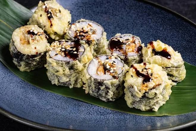 HOSOMAKI WĘGORZ W TEMPURZE