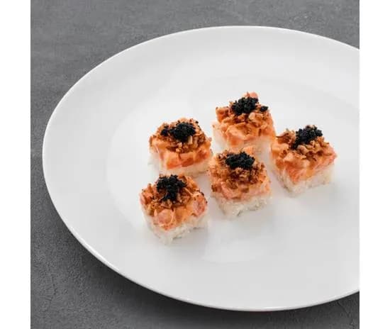 Sushi Cake z łososiem