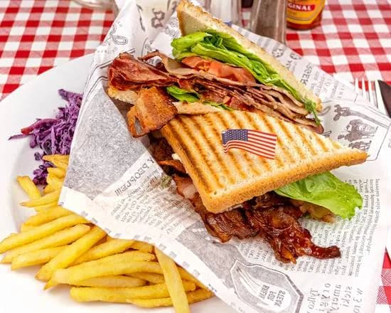 JEFF’S BLT SANDWICH