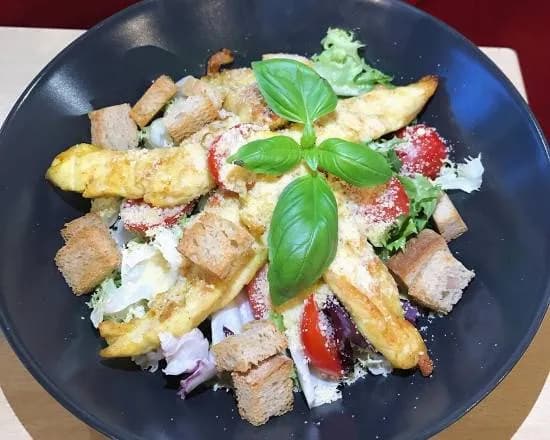 Sałatka Cezar z Kurczakiem