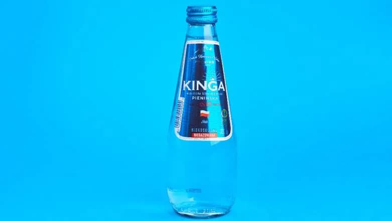 Woda mineralna nie gaz but. 330ml.