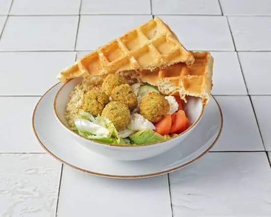 Buddha bowl z falafelem