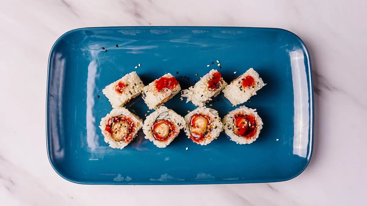 MS9. Salmon Tempura Roll