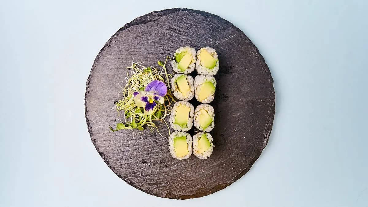 Avo Maki