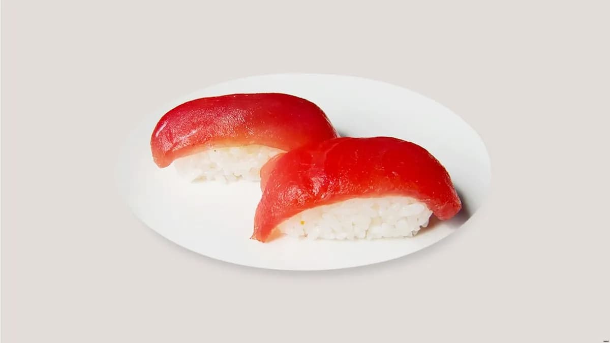 21. Maguro Nigiri
