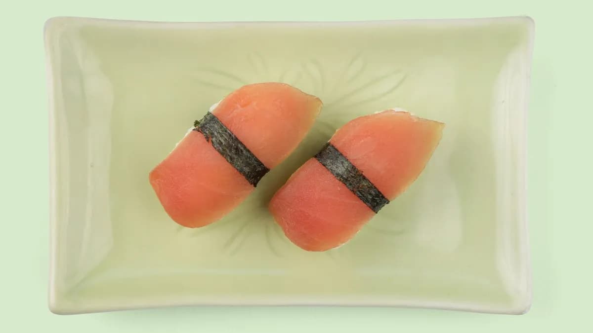 2. Maguro Nigiri