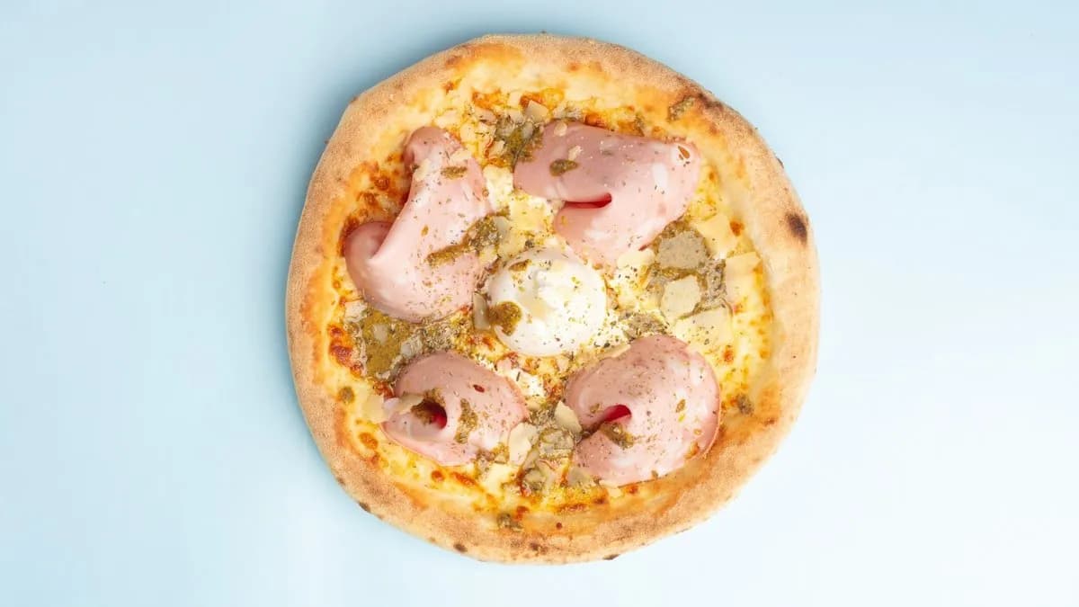 204. Pizza Mordadella Pistachio