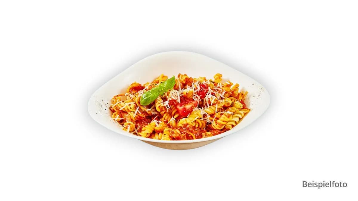 35. Pasta Bolognese