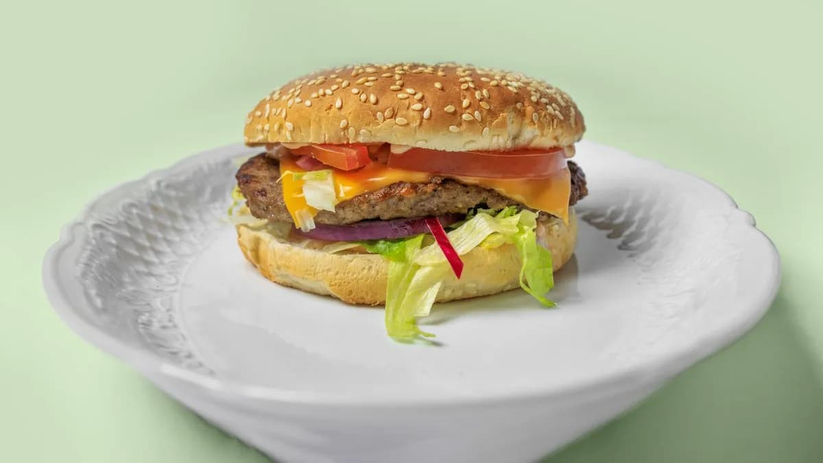86. Cheeseburger