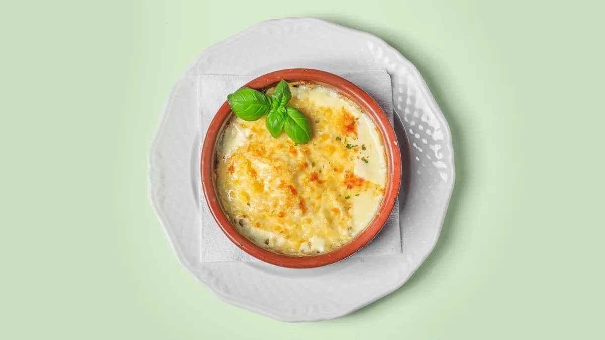 208. Döner Meat Gratinated