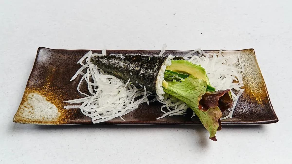 48. Vegetarian Temaki