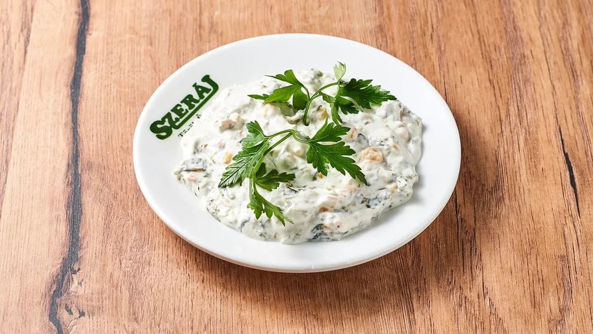 Joghurtos Spenótsaláta