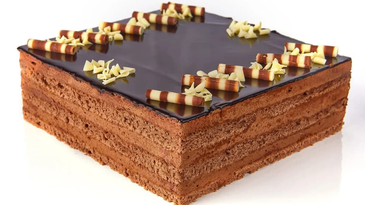 Klasszikus Csokoládétorta (48 órás előrendeléssel)