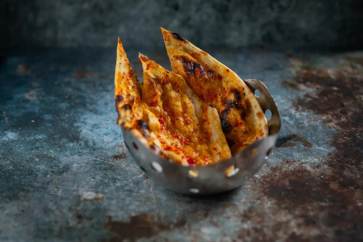 CHILI GARLIC NAAN