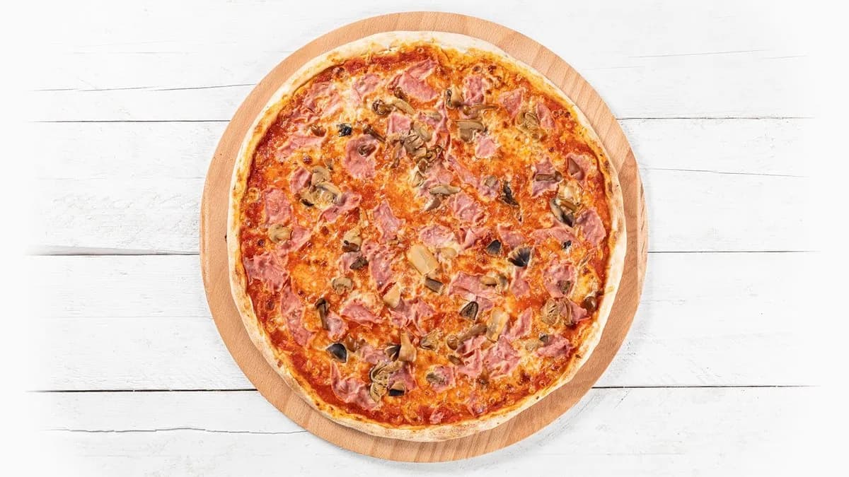 Pizza Prosciutto e Funghi