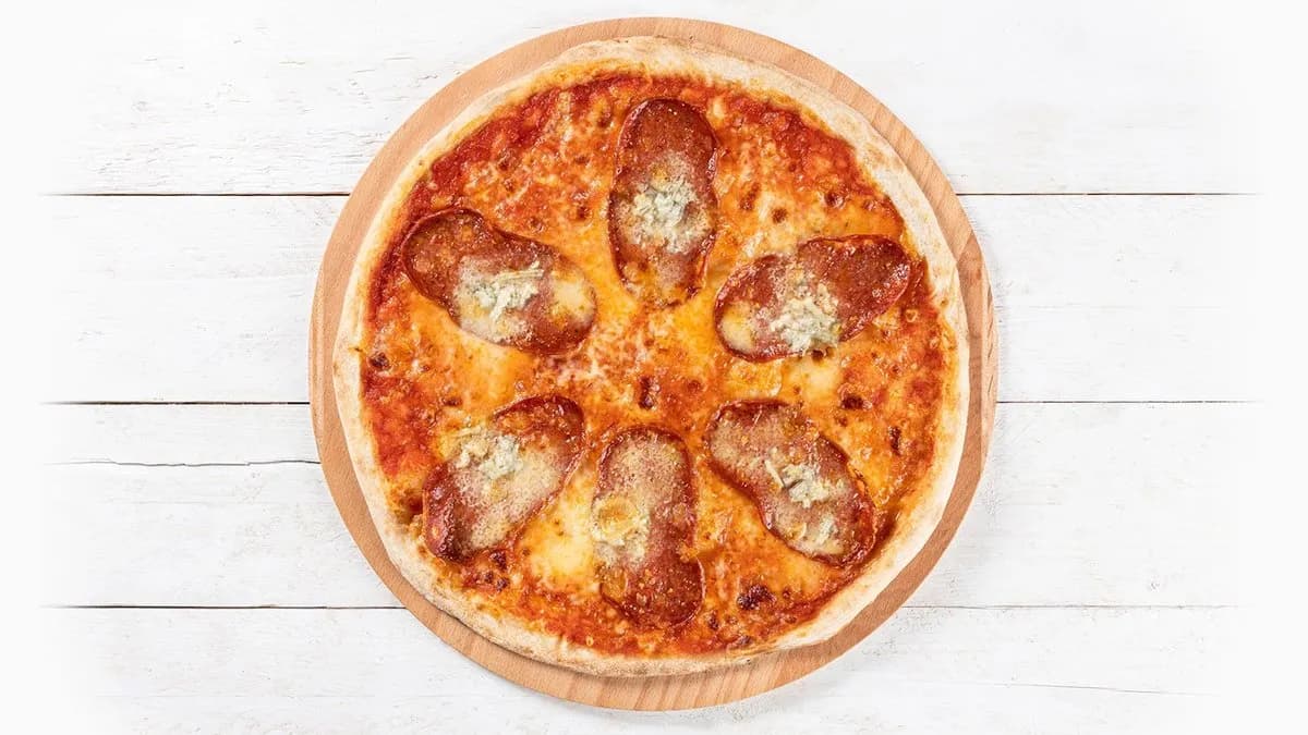 Pizza Salame e Gorgonzola (csípős)