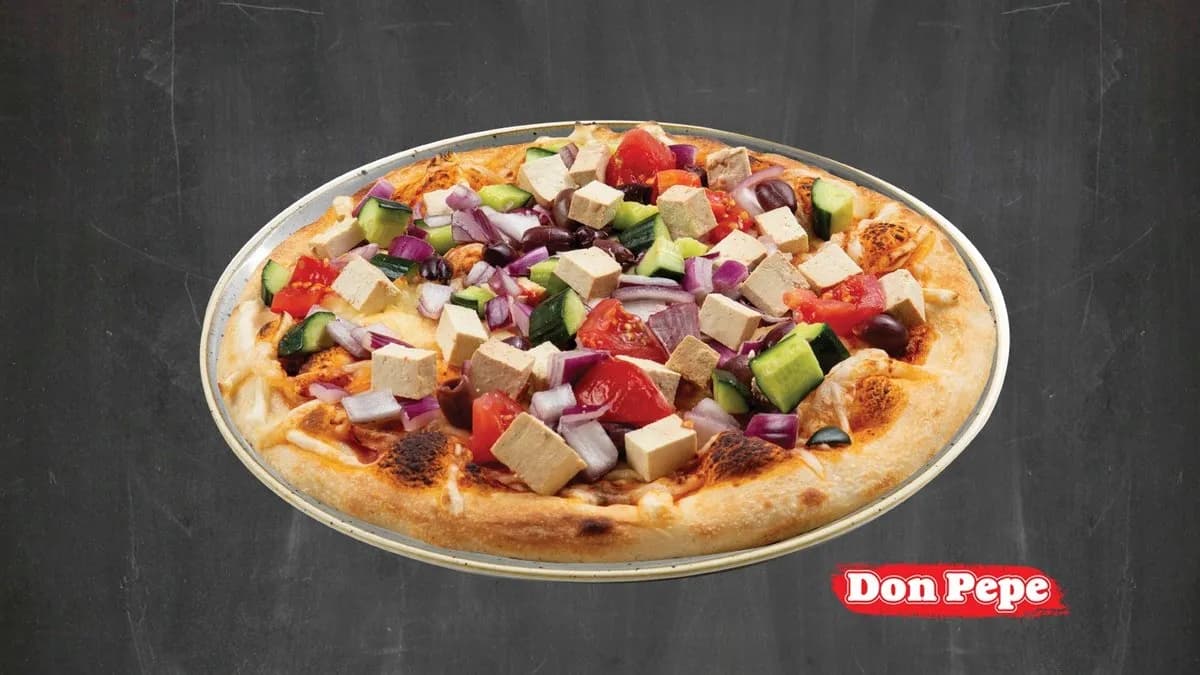 A hónap extra pizzája: Görög Salátás Pizza