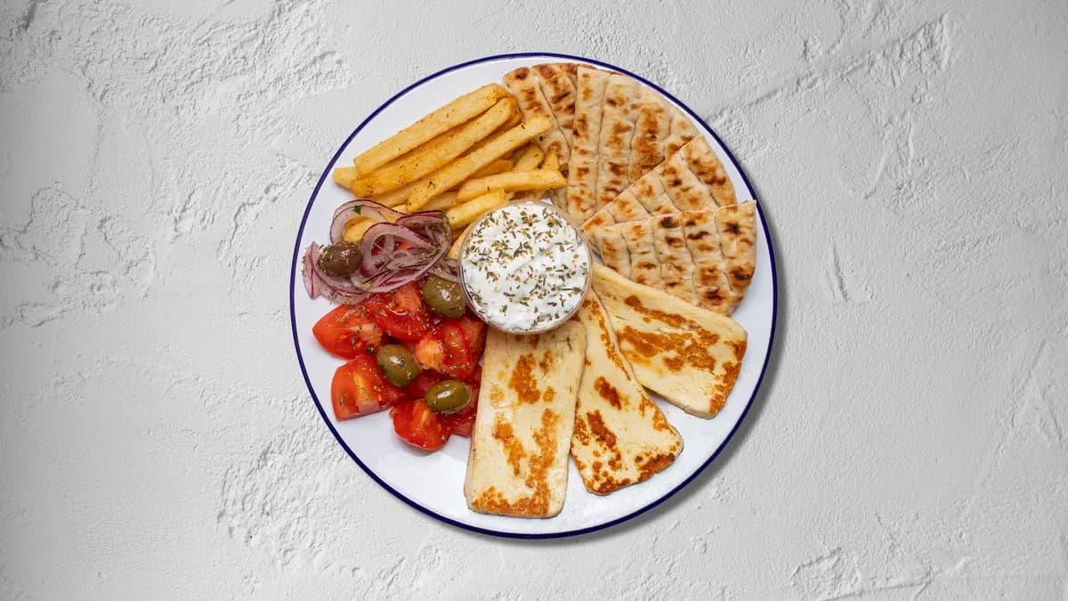 Halloumi tál 🍽🧀 szénsavmentes ásványvízzel