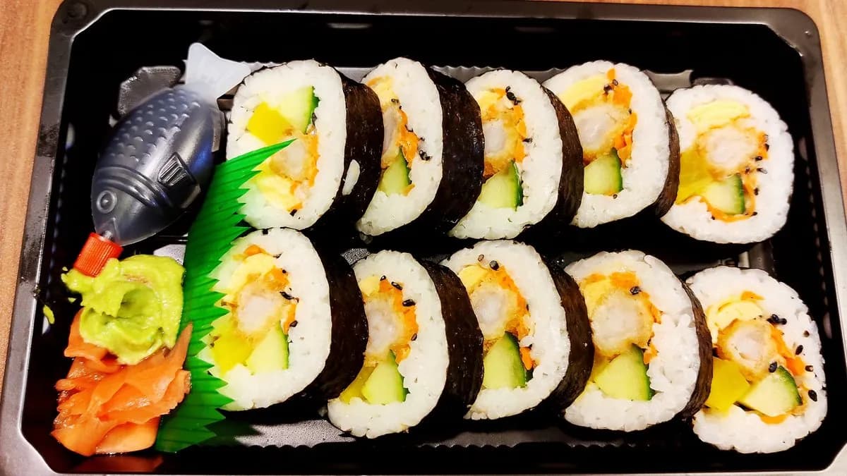 F5. Garnélarák futomaki 12db