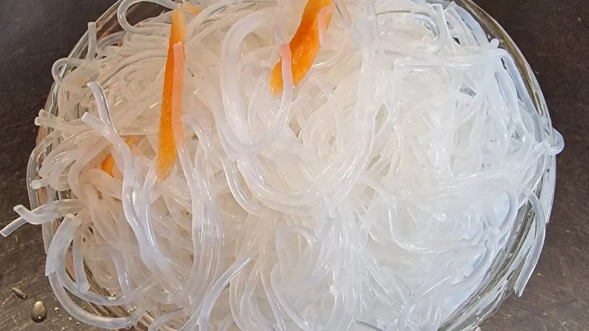 Édes-savanyú üvegtészta