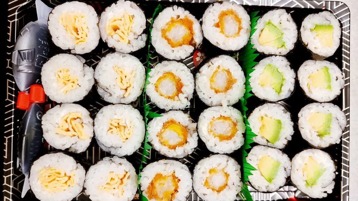 M12. Arany maki mix 24db