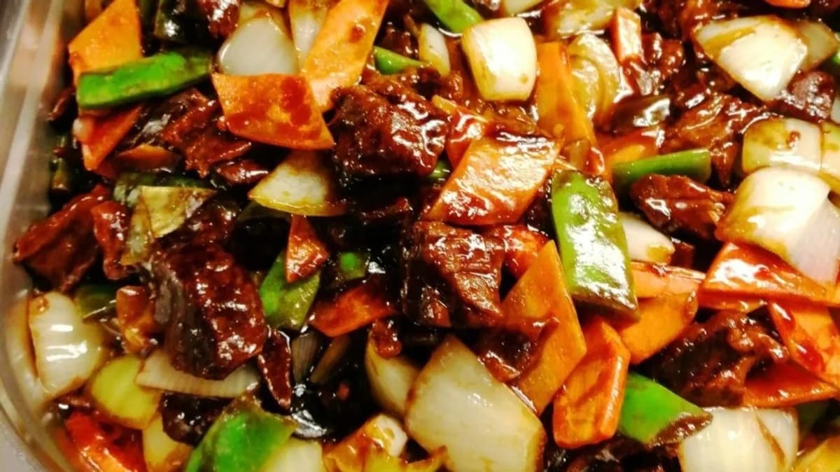 Pirított hagymás Marhahús