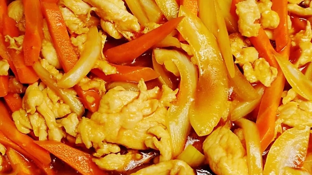 Pirított hagymás csirke