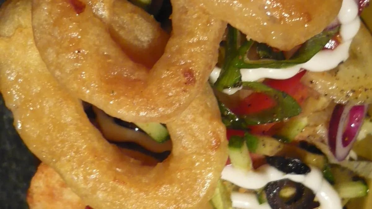 Frissen sült ropogós tintahalkarikák