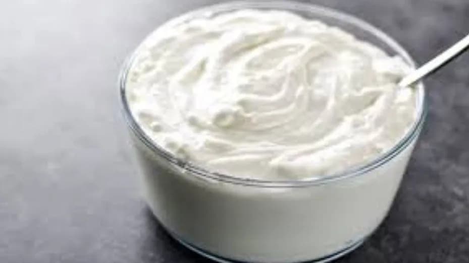 Plain yoghurt