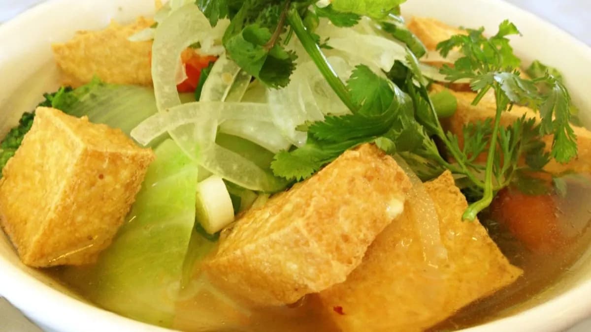Pho leves tofuval (pho dau phu)