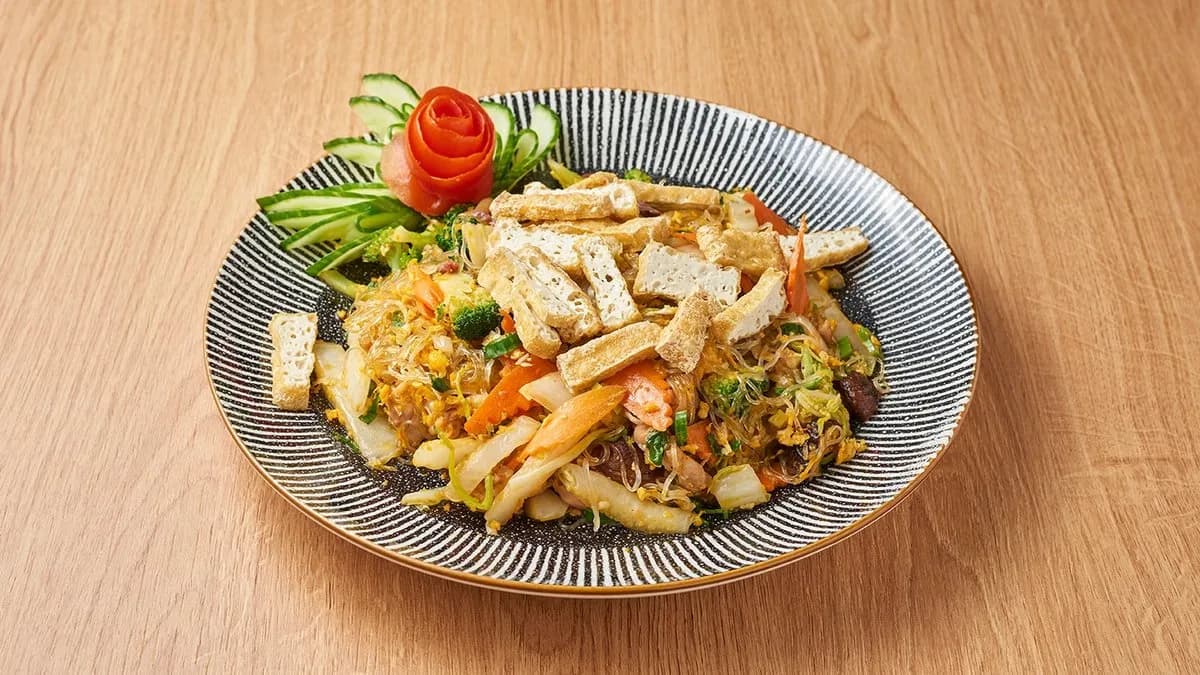 Sült üvegtészta tofuval,zöldséggel (mien xao dau phu)