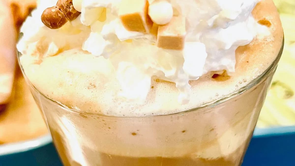 Jegeskávé vanília vagy csoki fagyival (megjegyzésbe kell írni)