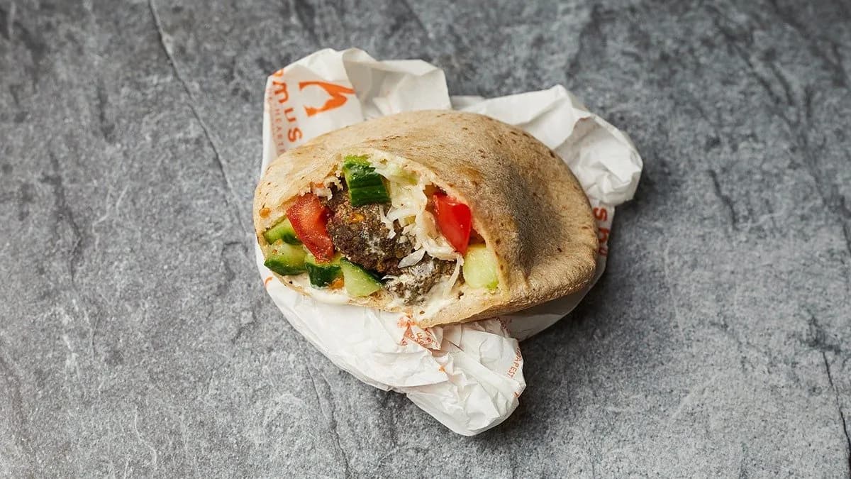 hummusbar style kebab pita