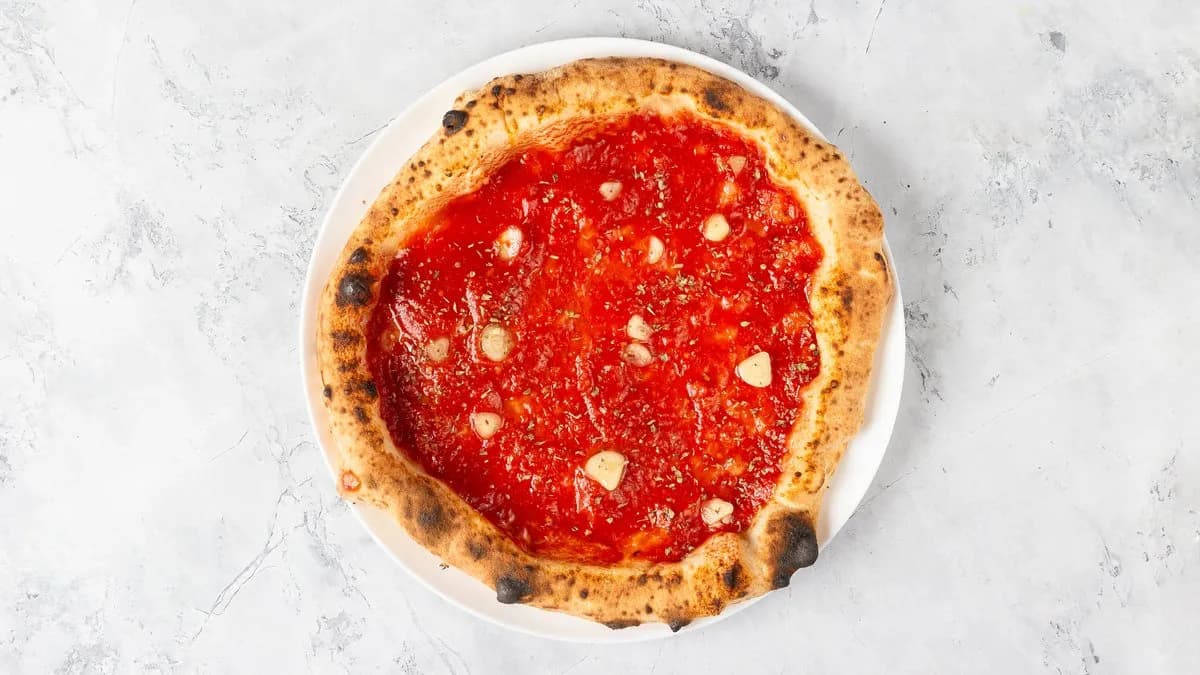 Marinara pizza