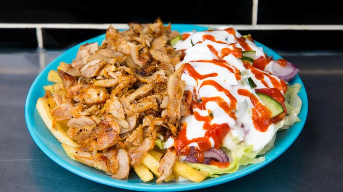 GYROS TÁL ÉDESBURGONYÁVAL