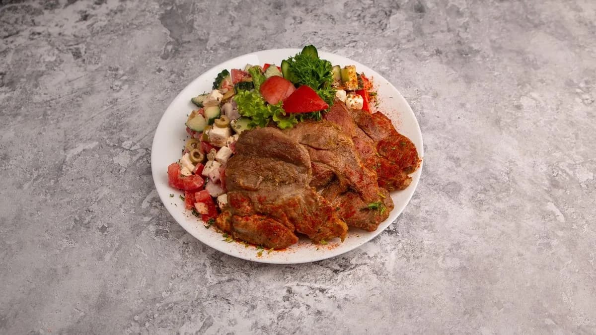 Fűszeres sült tarja marinált burgonyával