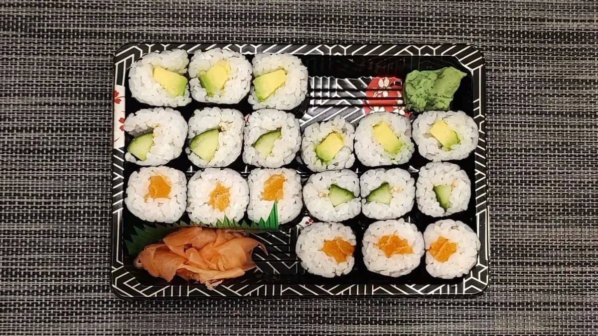 X111#Lazac,avokádó, uborka  18db