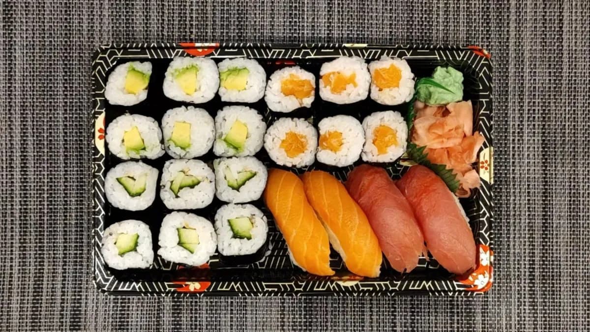 CH1#Lazac tonhal avokádó uborka 22db