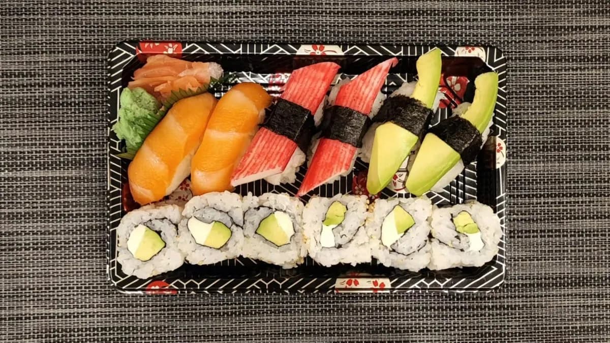 🔥M51#Lazac avokádó surimi vajkrém 12db